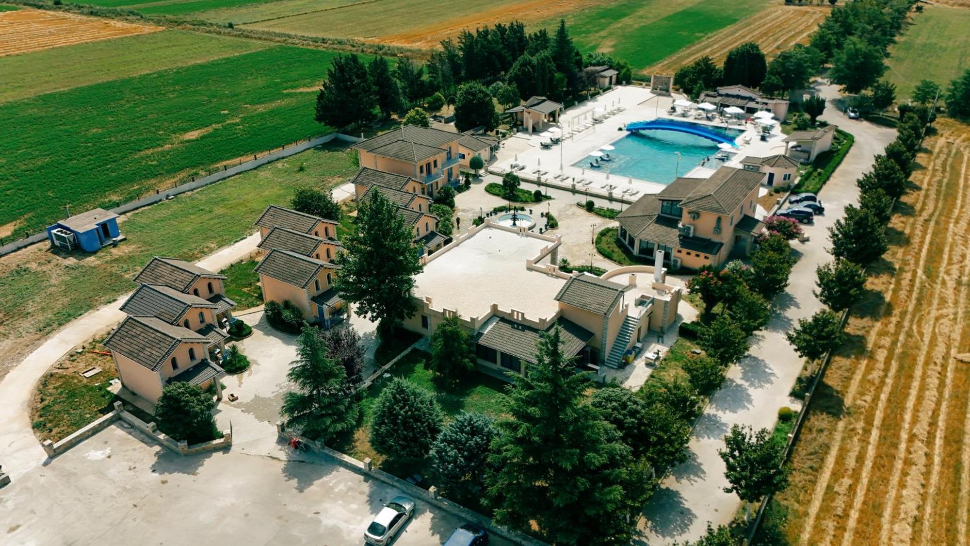Kronos Village Gjirokastër Esterno foto